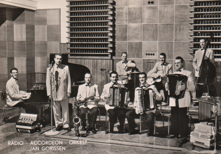 1954RadioaccordeonorkestJanGorissen.jpg