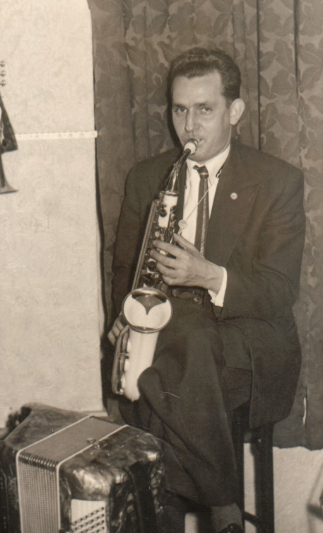 1958Metsaxofoon.jpg
